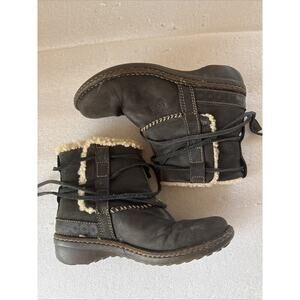 UGG Caspia 1932 Brown Leather Lace Up Ankle Sheepskin Boots Womens USA 7 UK 5